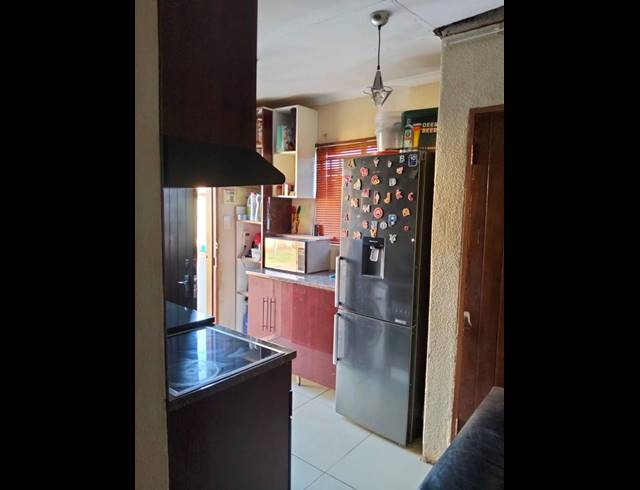 2 BEDROOM TOWNHOUSE FOR SALE IN CLAYVILLE